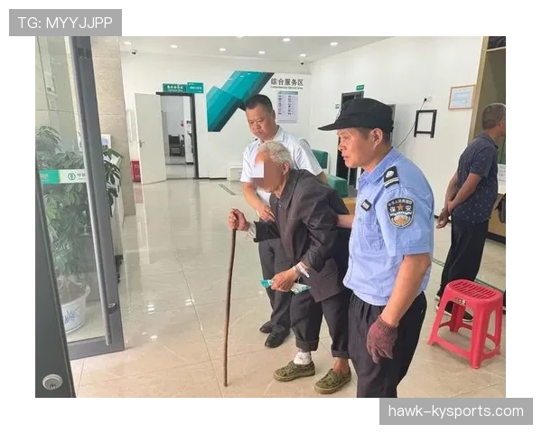 高磊穿着拖鞋进五星酒店大堂，保安愣了半天